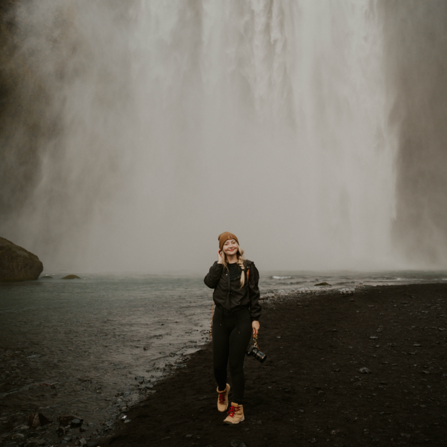 DREAMING UP BRAND NEW PLACES TO EXPLORE <a href="https://elopewithkaseyjo.com/travel/">(SEE WHERE I’M TRAVELING HERE)</a>