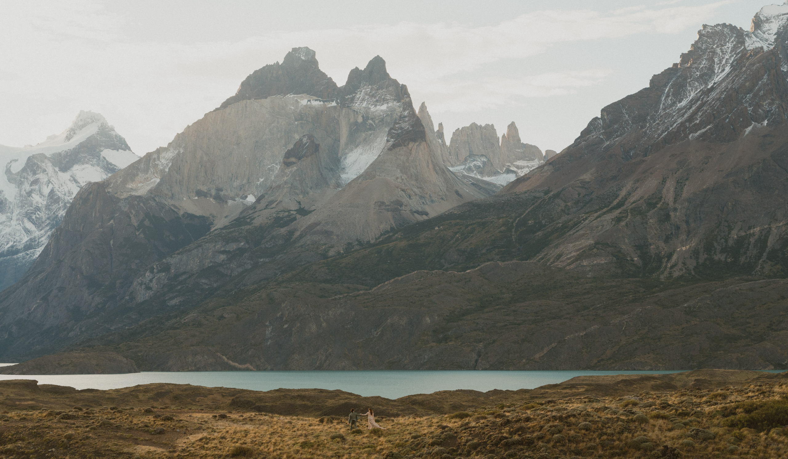 CAPTURING ELOPEMENTS & SMALL WEDDINGS