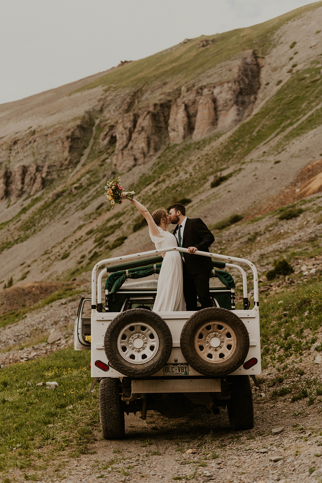 couple in jeep in telluride