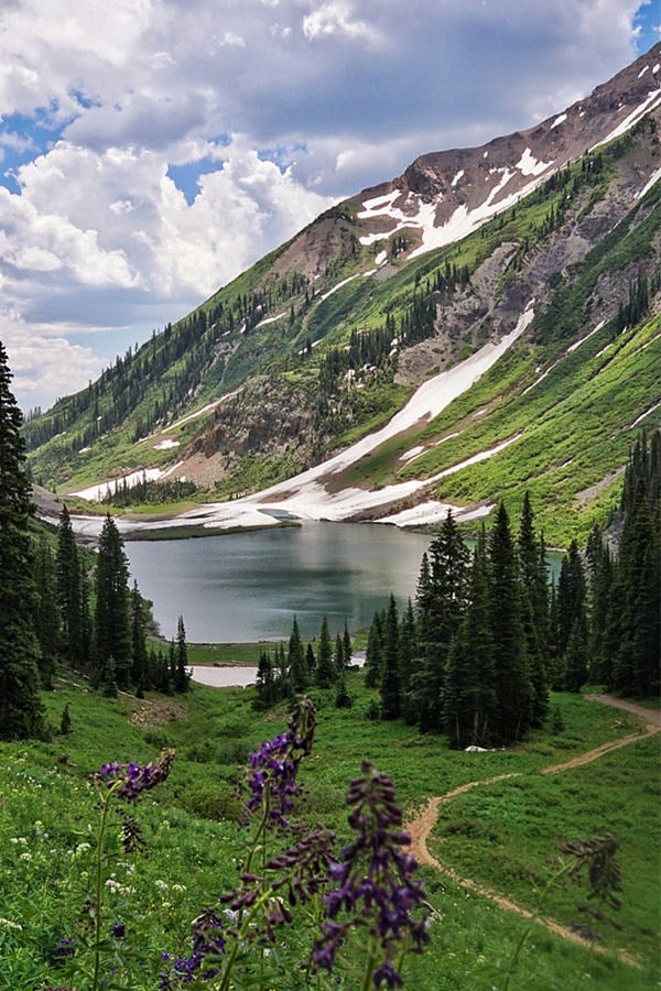 Emerald lake in crested butte, colorado